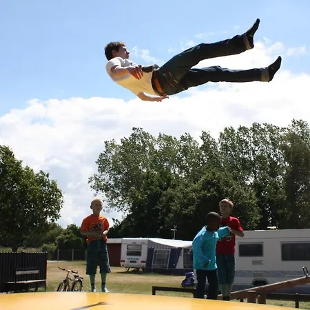 Vesterlyng And Campsite *